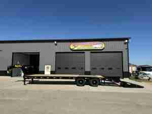 2027 Big Tex Trailers 102 x 30' 25.9k GVWR GOOSENECK Deckover Trailer (Copy)