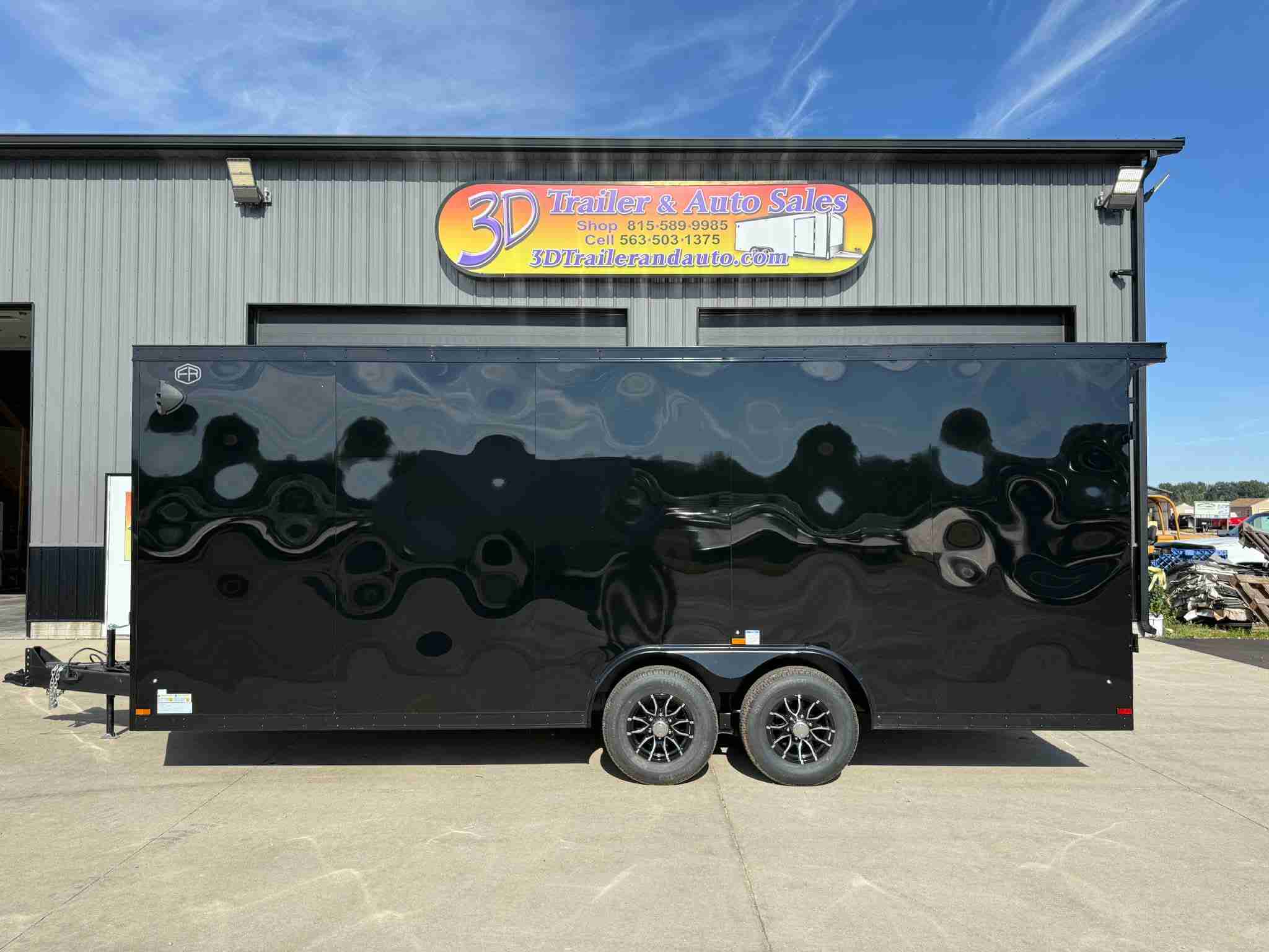 2027 US CARGO 8.5' X 20' X 7' 9800LB GVWR ENCLOSED TRAILER WITH BLACK OUT PACKAGE AND .080 POLYCORE EXTERIOR - Image 2